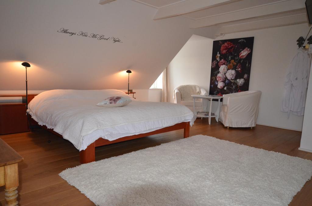 Bloemenhoeve Bed and Breakfast Birdaard Exterior foto