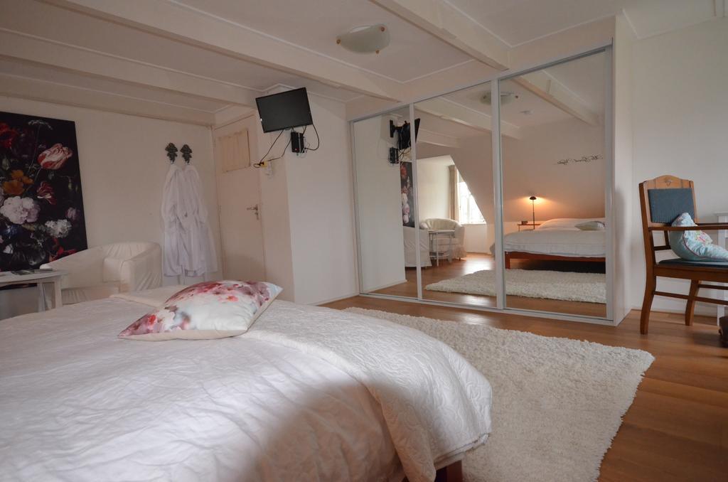 Bloemenhoeve Bed and Breakfast Birdaard Exterior foto